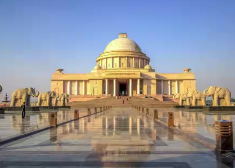 Manyawar Kanshiram Ji Smarak Sthal, Lucknow, Uttar Pradesh - Vushii.com Manyawar Kanshiram Ji Smarak Sthal, Lucknow, Uttar Pradesh - Vushii.com